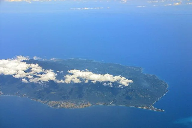 Блакитні води моря Сибуян