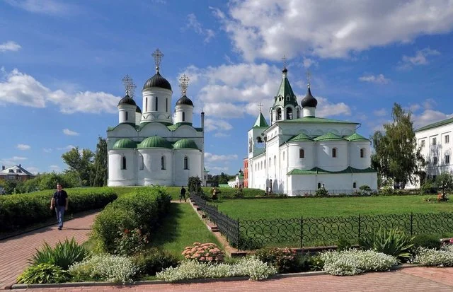 Вхід на територію монастиря