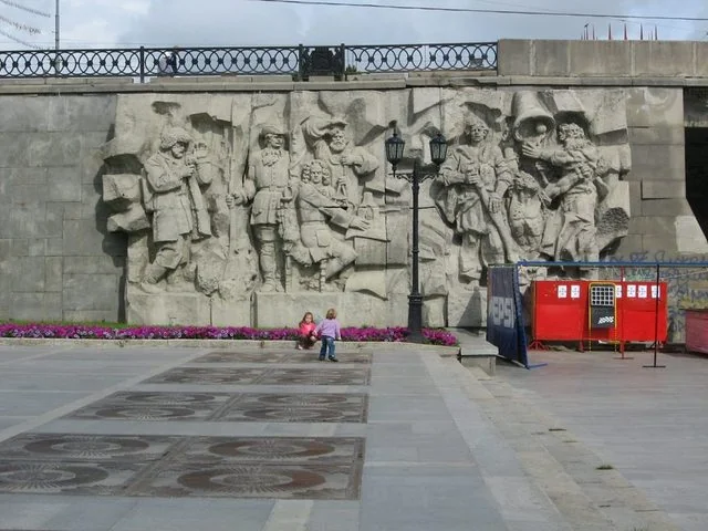 Прогулянка вздовж греблі