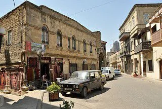 Вулички старого міста