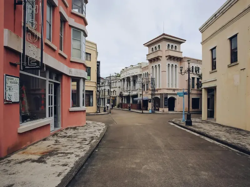 Колонія