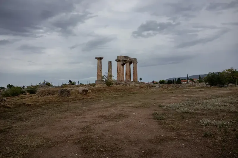 Коринф